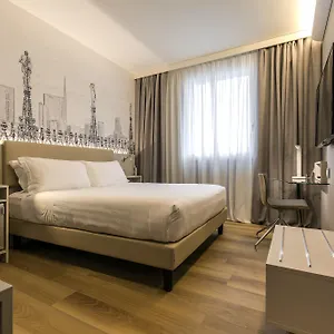 Hotel 43 Station, Mediolan